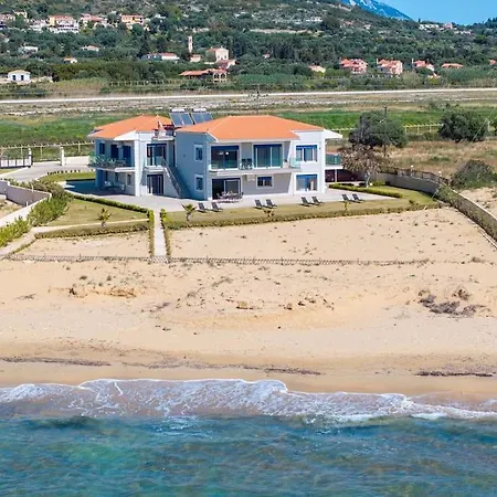 Sandoa Dilolo * Argostoli (Kefalonia)